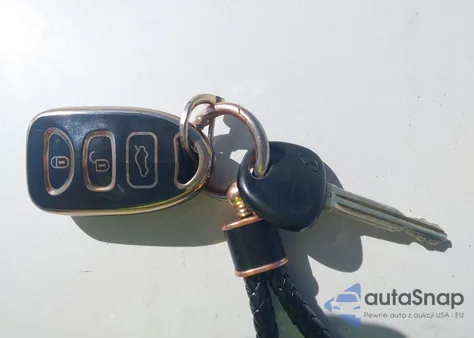 2016 Hyundai Elantra Se from USA, damaged, VIN 5NPDH4AE6GH692595